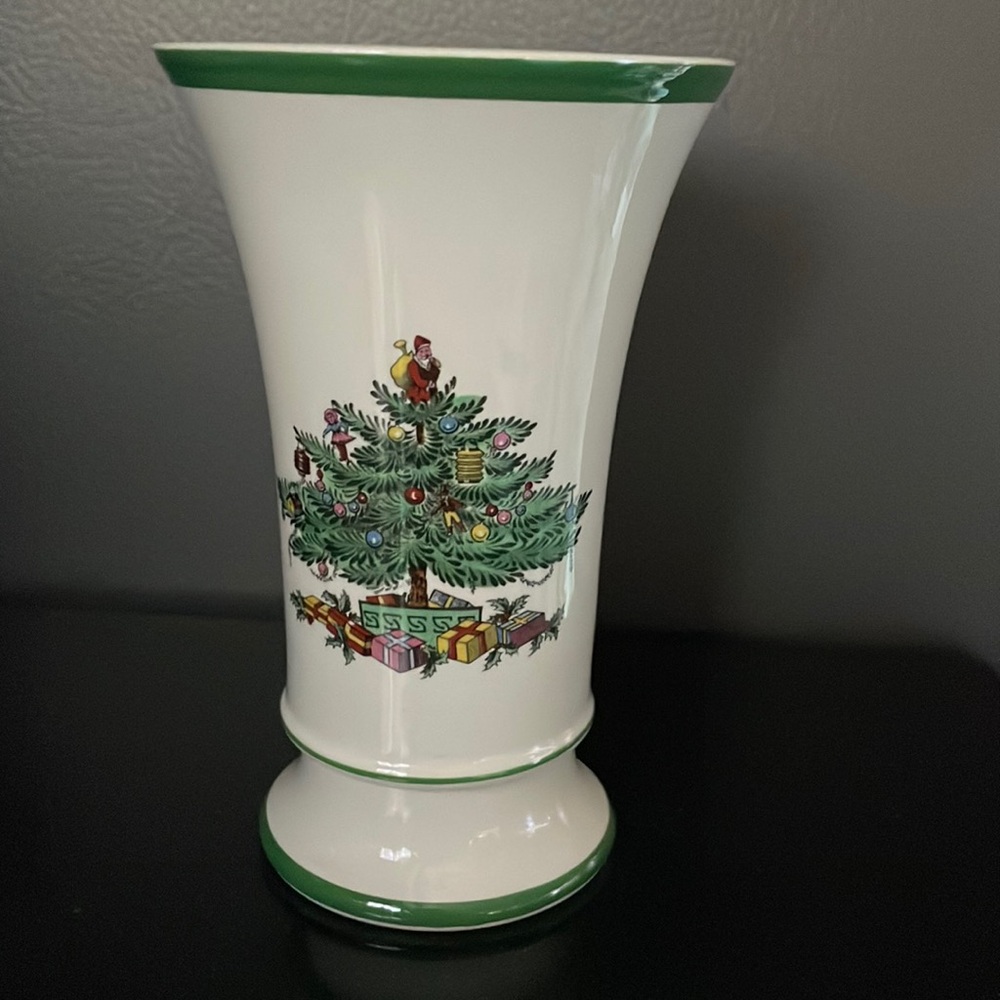 Spode Christmas tree vase